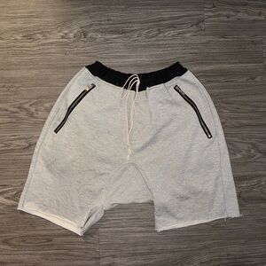 Fear of God Essentials Drop Crotch Streetwear Sweat Shorts Mens Sz L Grey